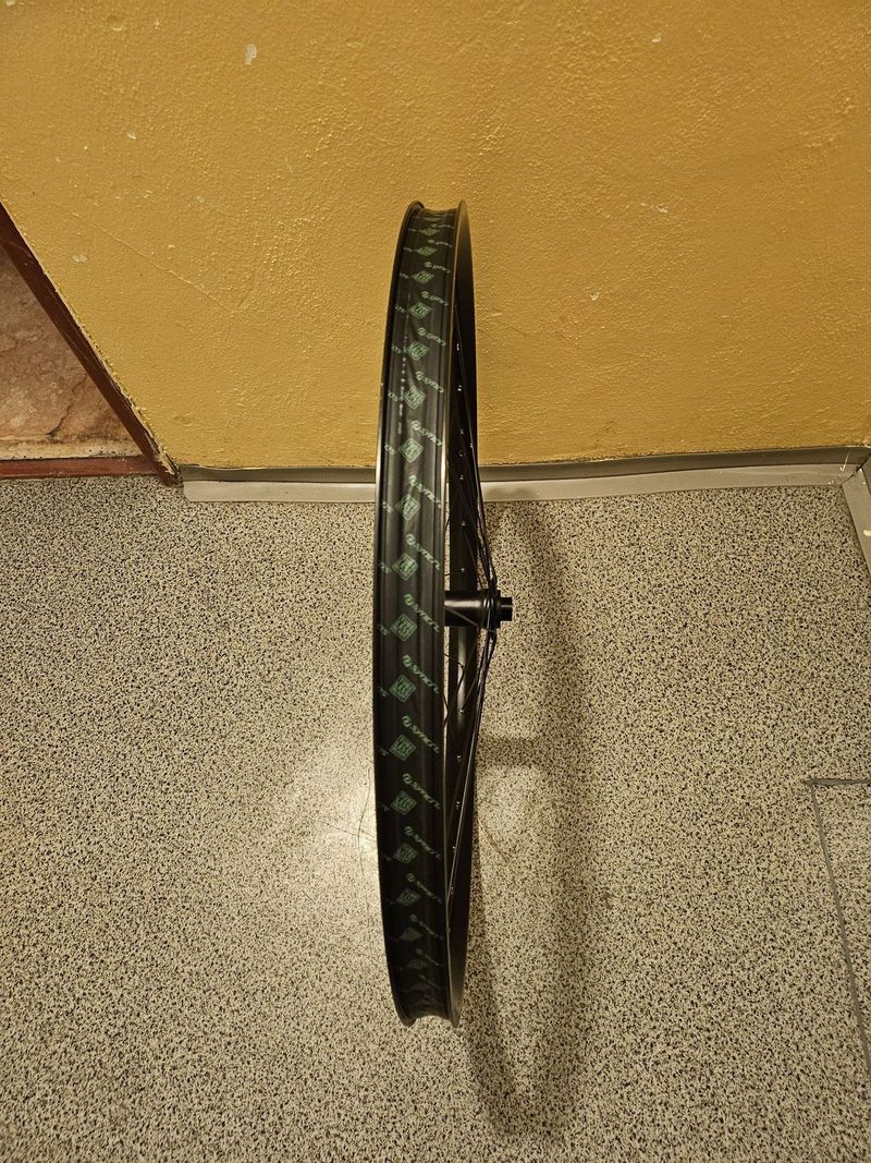 Zapletená kola Syncros 29" - NOVÁ