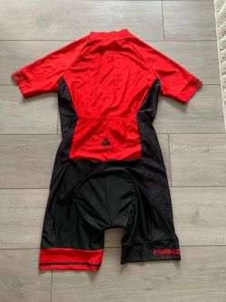 Dres + kombinéza