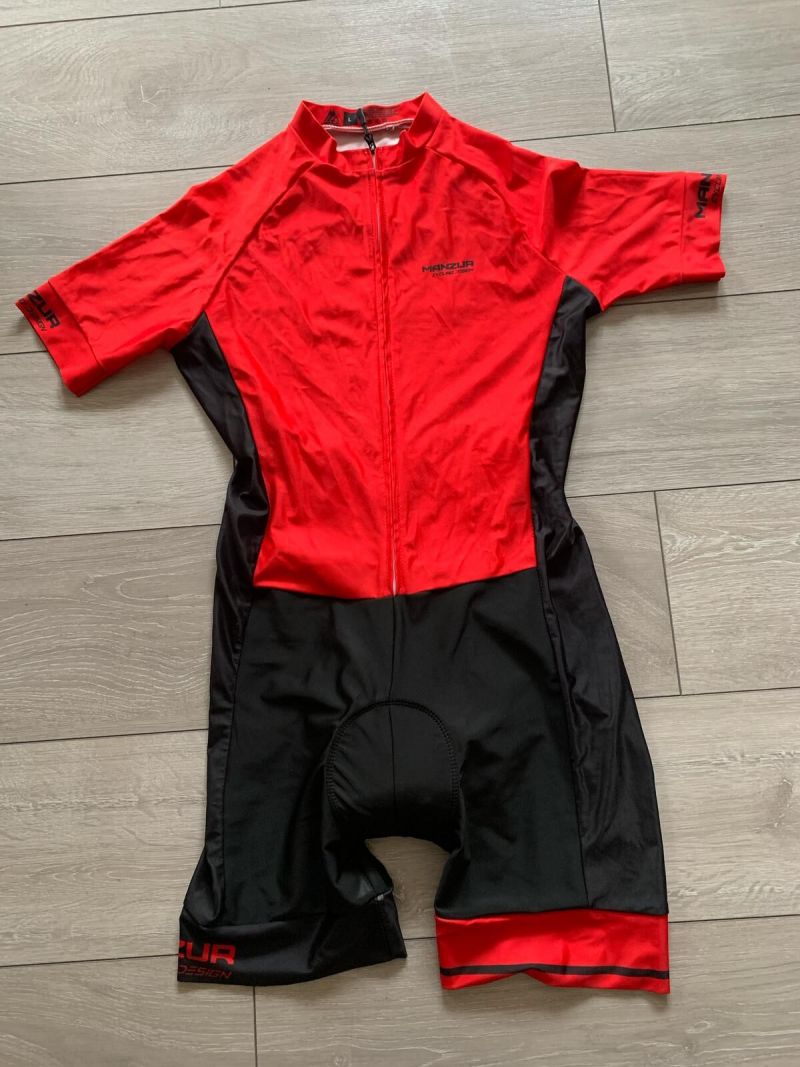 Dres + kombinéza
