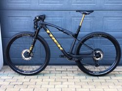 TREK SUPERCALIBER 9.8 AXS GOLD, vel. L