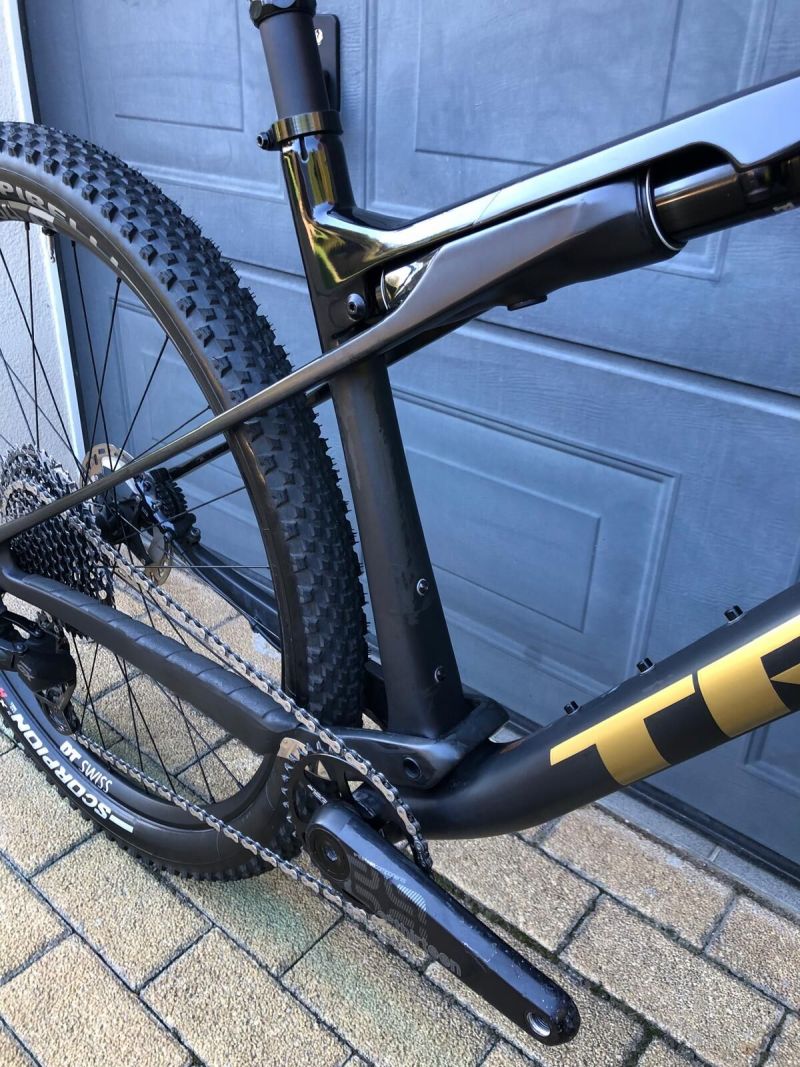 TREK SUPERCALIBER 9.8 AXS GOLD, vel. L
