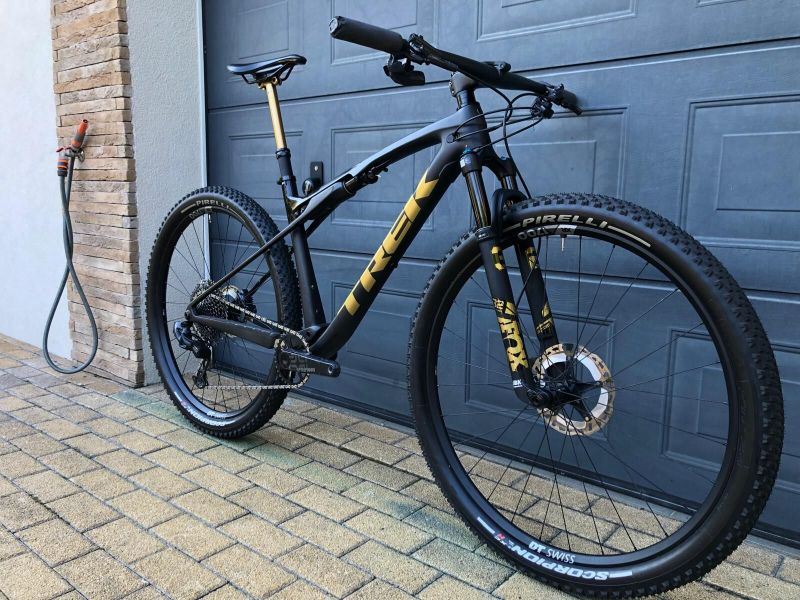 TREK SUPERCALIBER 9.8 AXS GOLD, vel. L
