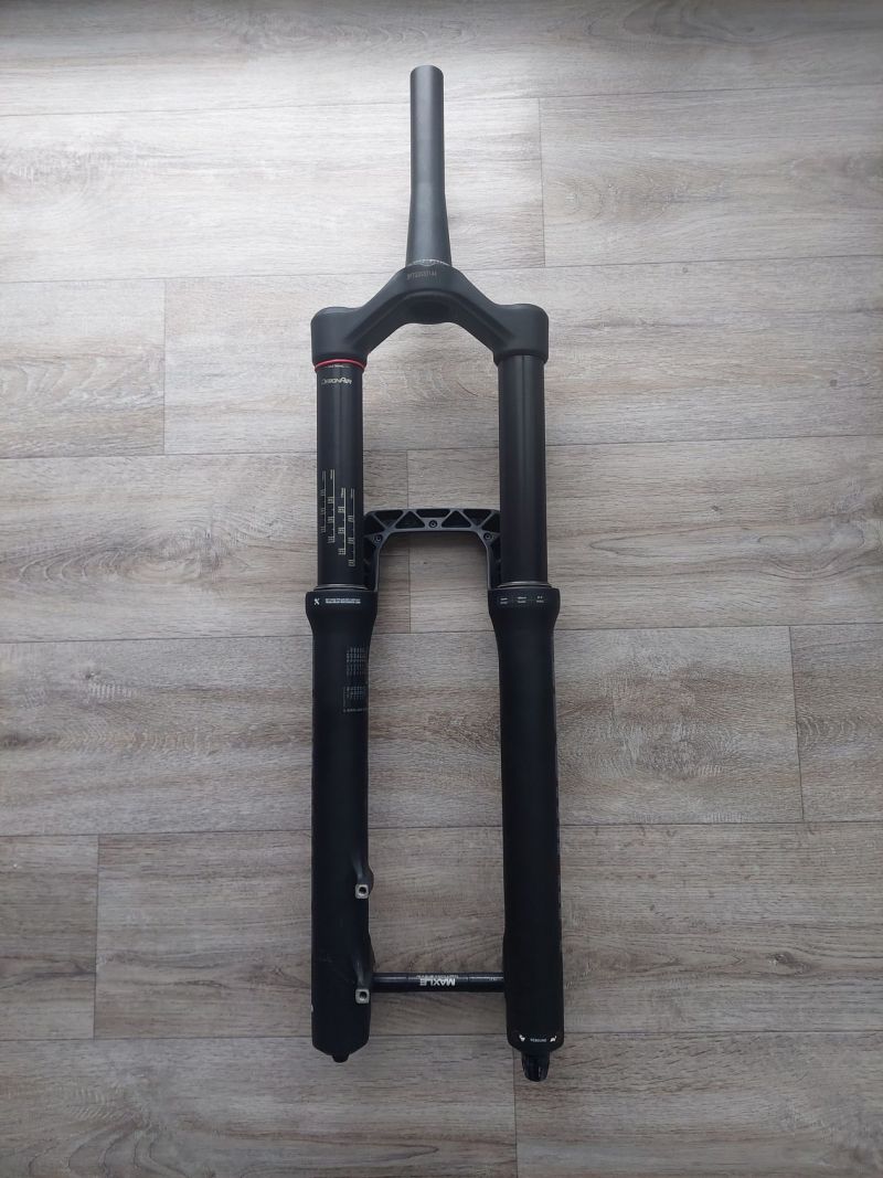 Vidlice RockShox Domain RC - Crown