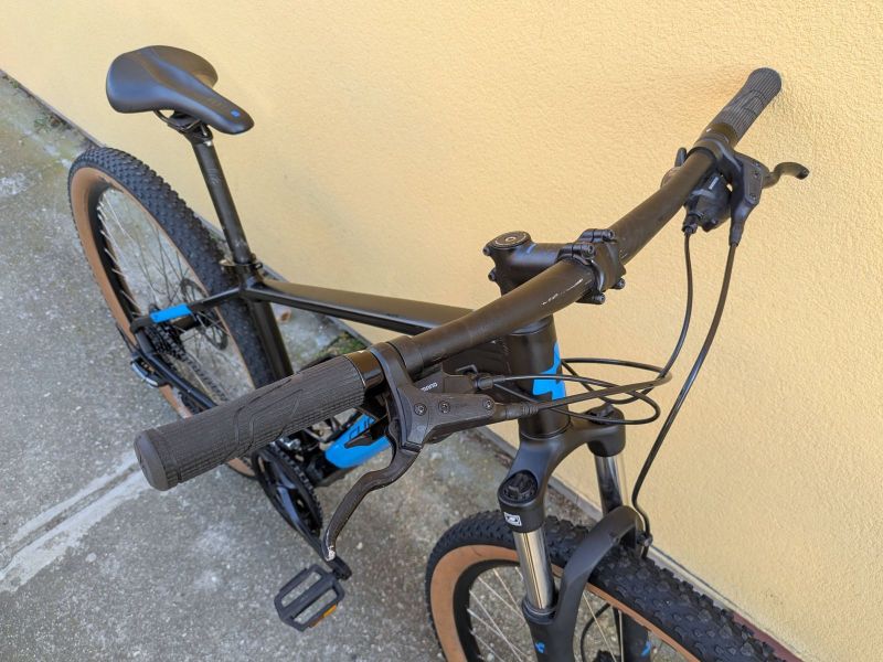 horské kolo Cube Aim Pro 16"