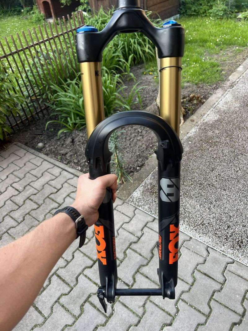 FOX 38 FLOAT Factory Grip2 29" Black - 160mm