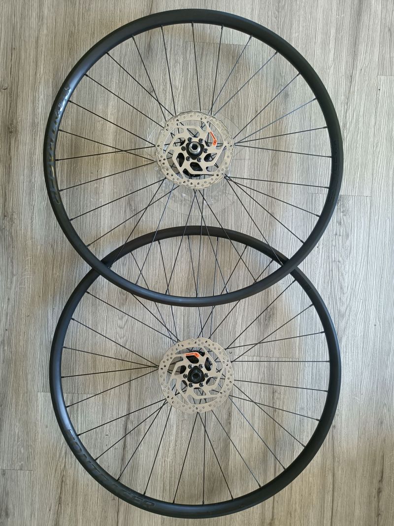 Prodám alu kola Bontrager 29"