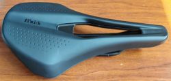 Nové silniční / gravel Fizik Argo Tempo R5, šířka 150mm