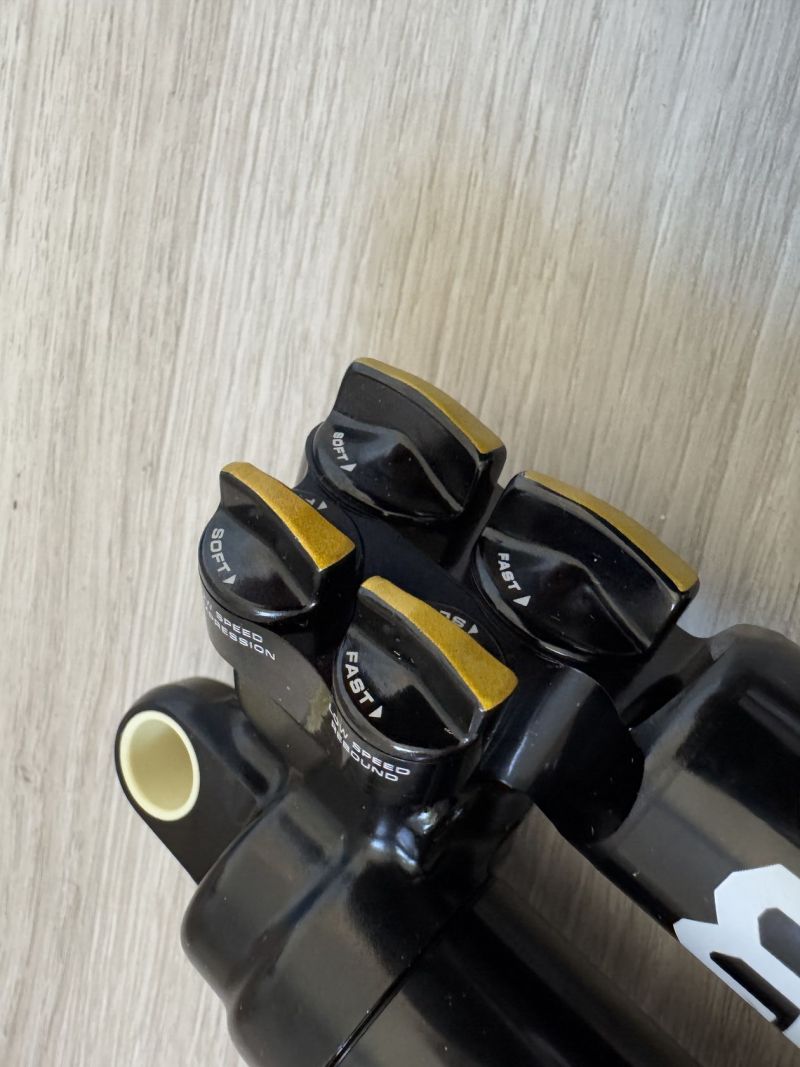 Tlumič Cane Creek KITSUMA Air 210x47,5-55mm