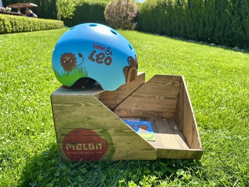 Nová dětská helma Melon Toddler Leo vel.XXS