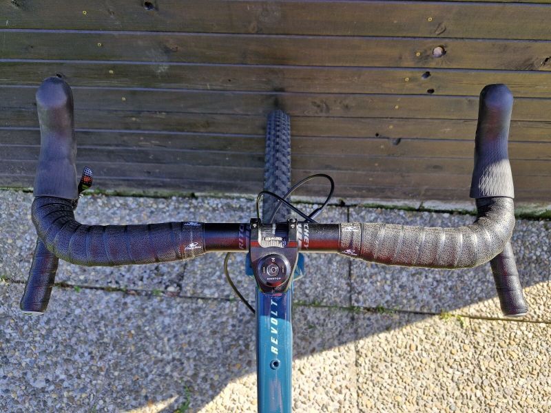 gravel Giant Revolt 1, XL, zánovní, teleskop, hope atd.