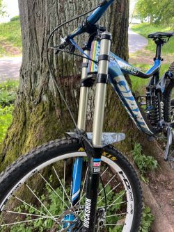 Giant Downhill 