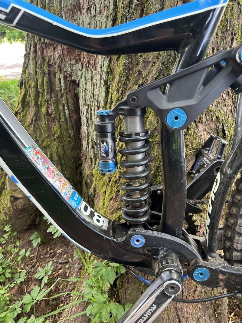Giant Downhill 