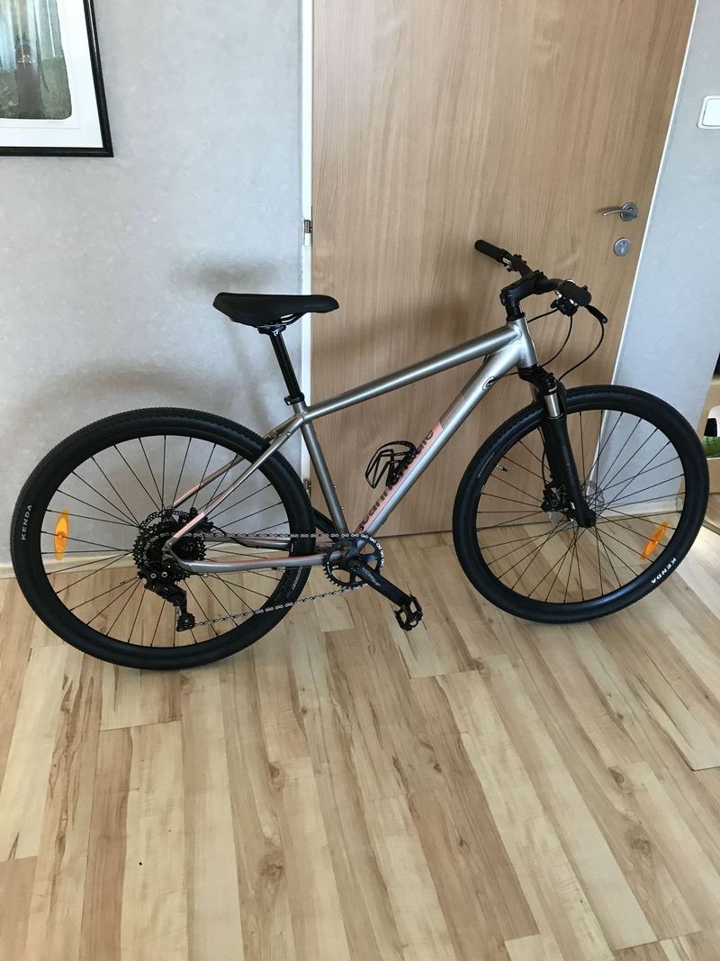 Městské dámské kolo Cannondale