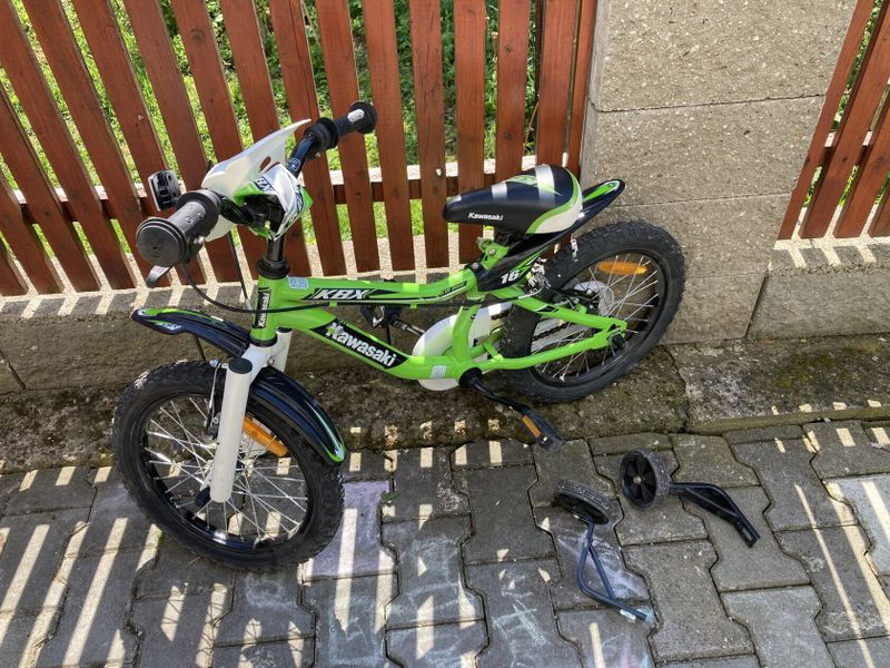 Dětské kolo Kawasaki 16” + kolečka