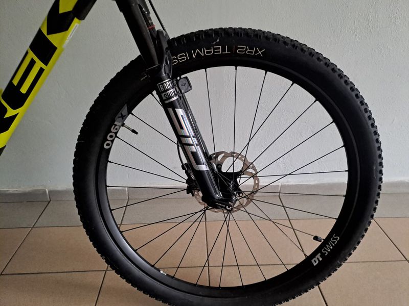 Trek procaliber 9.6 osazení XT,vidlice rock shox SID ultimate sl 