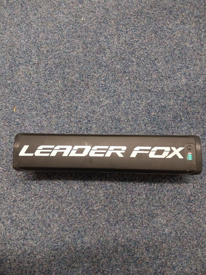 Elektrokolo Leader Fox Swan 27,5"
