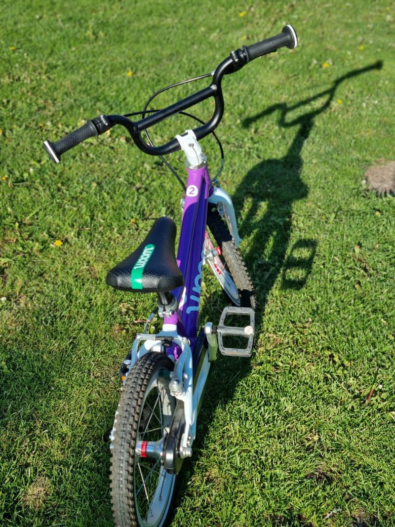 Dětské kolo Woom 2 Fialová, perfektní stav
