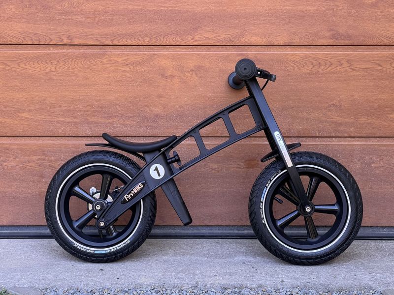 First BIKE Limited Edition Black + adaptér -4cm