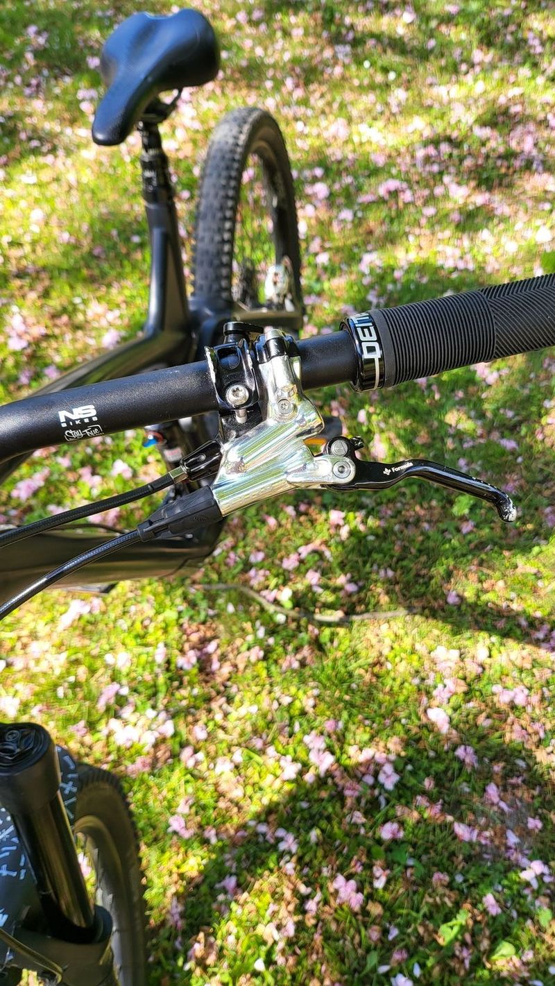 😱!NSbikes Snabb E2 Carbon!