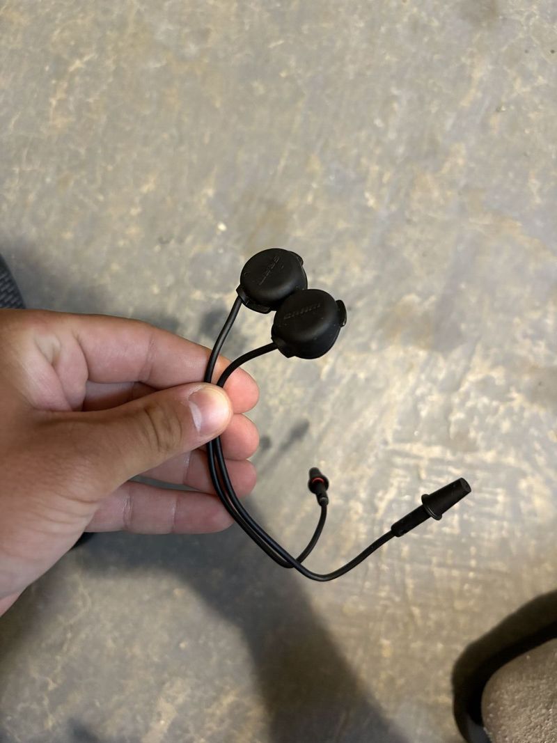 Sram Force kazeta, Met helma, Scicon brýle, CeramicSpeed, Sram Red eTap páky, sedlovka, řidítka