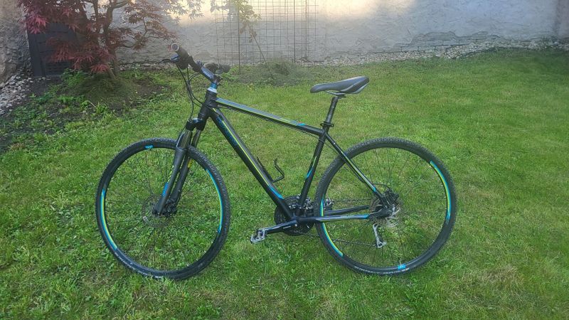 Genesis cross sh10