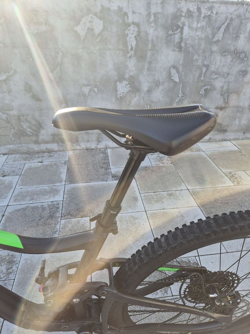 Giant trance 1 29