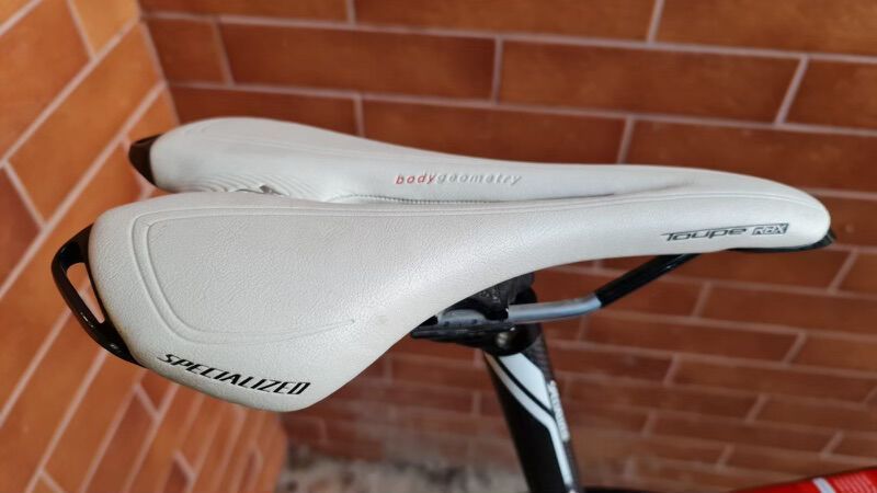 Specialized Roubaix Expert SL4 – Ultegra