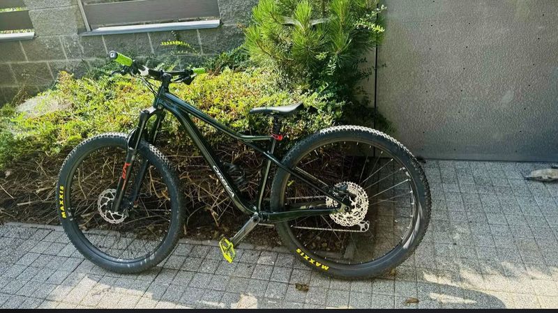 Orbea laufey h10 dark green velikost M