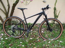 Nové 29" kolo na rámu Scud SC24 17", Deore 1x11, vzduch. vidlice Manitou Markhor, pevná osa