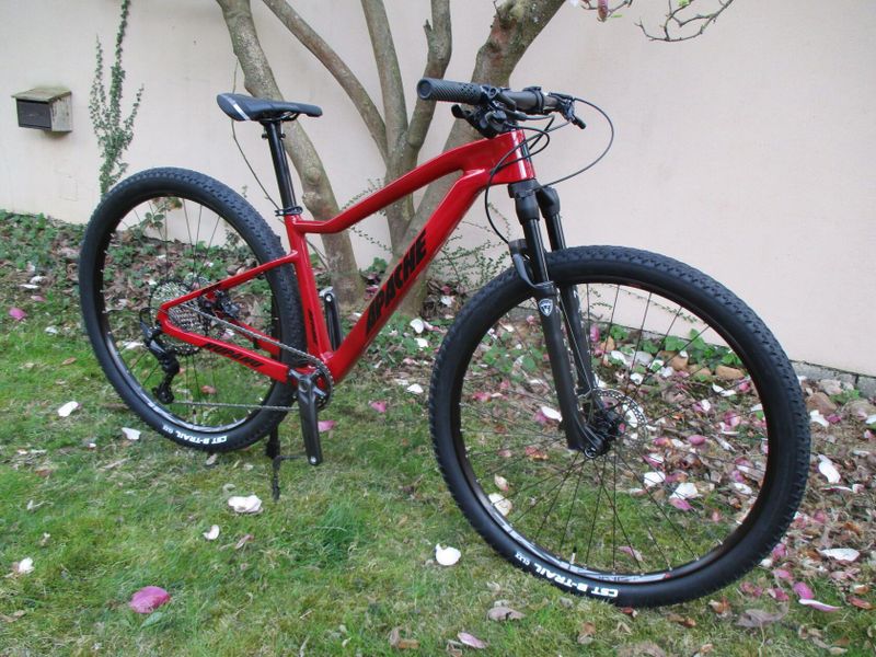Nové 29" karbonové kolo na rámu Apache Hupahu 15", Deore 1x12, vzduch. vidlice Manitou Markhor