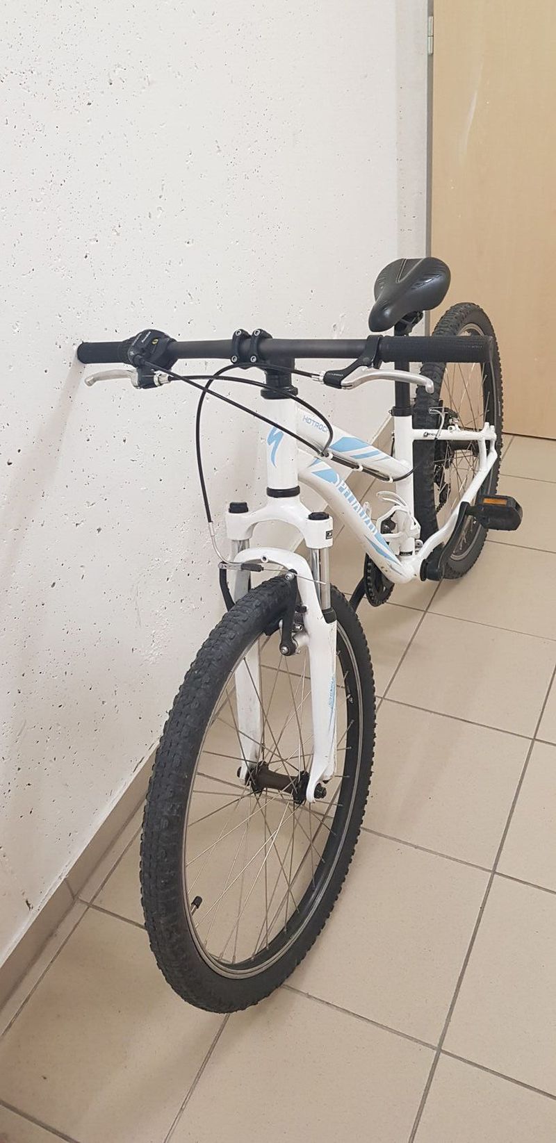 Dětské kolo Specialized Hotrock 24'