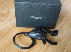 Řadící páčka Shimano XT 12s