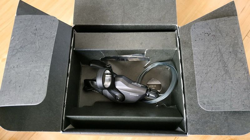 Řadící páčka Shimano XT 12s