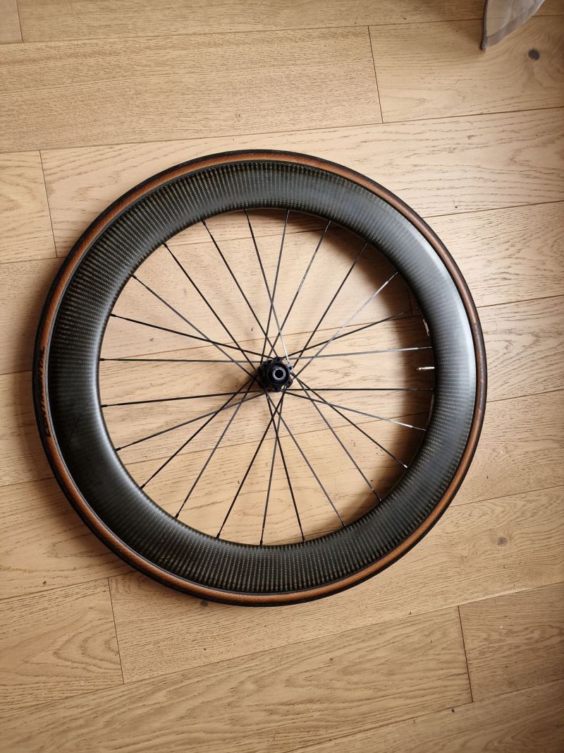 Karbonová kola Mavic Cosmic SL 65 Disc
