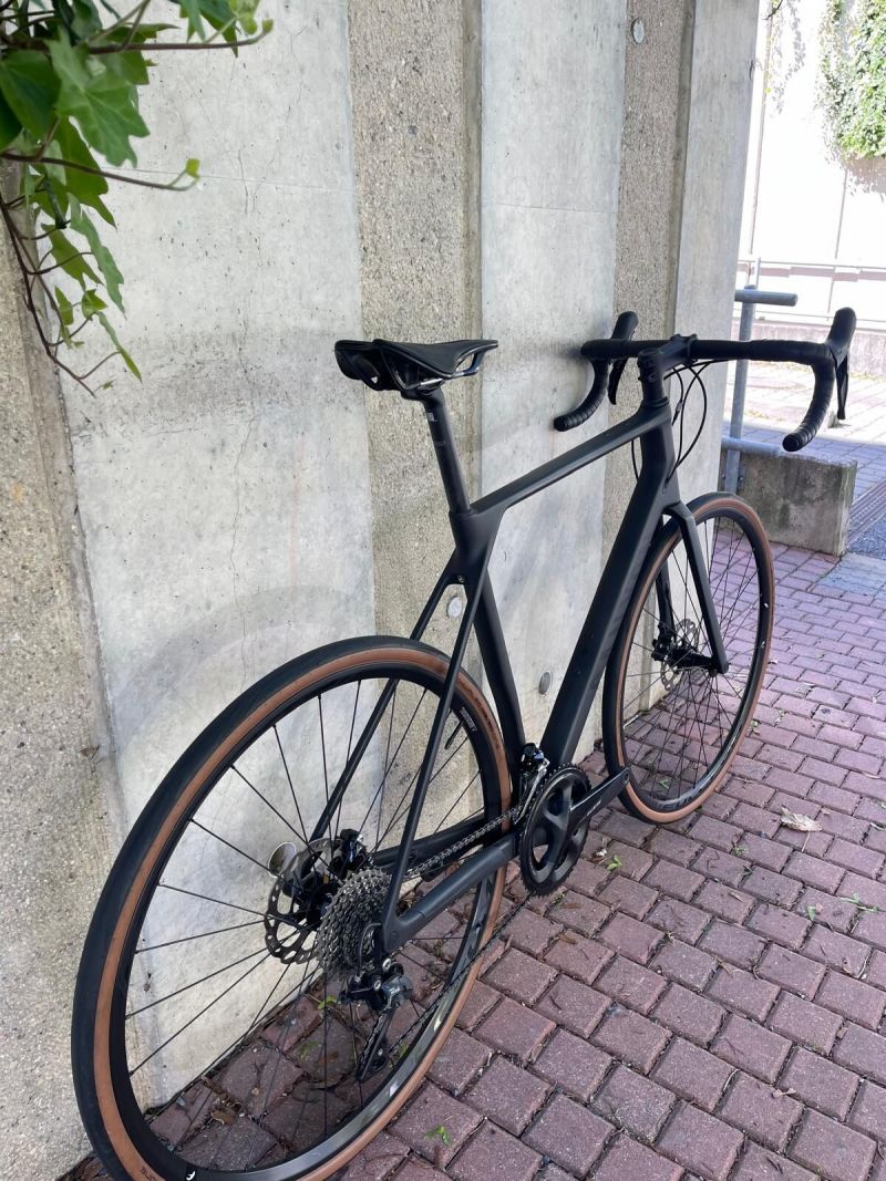 Canyon Endurace CF 7 2023 (L) 