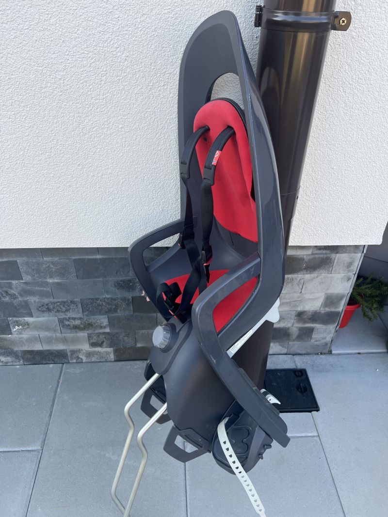 HAMAX Cyklosedačka s uzamykatelným zámkem Caress Dark Grey/Red