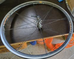 Přední kolo Shi WH-M 535