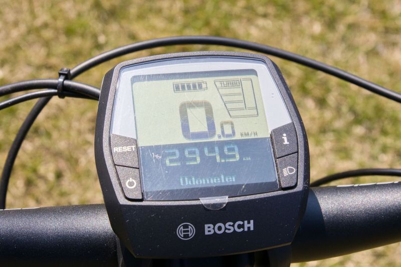 Prodám crossové elektrokolo za 51%.