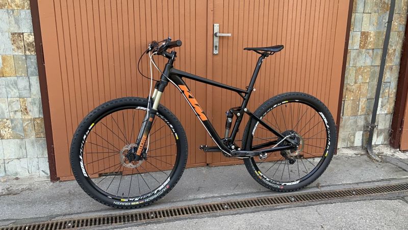 Celoodpružene horské kolo KTM 29 , M