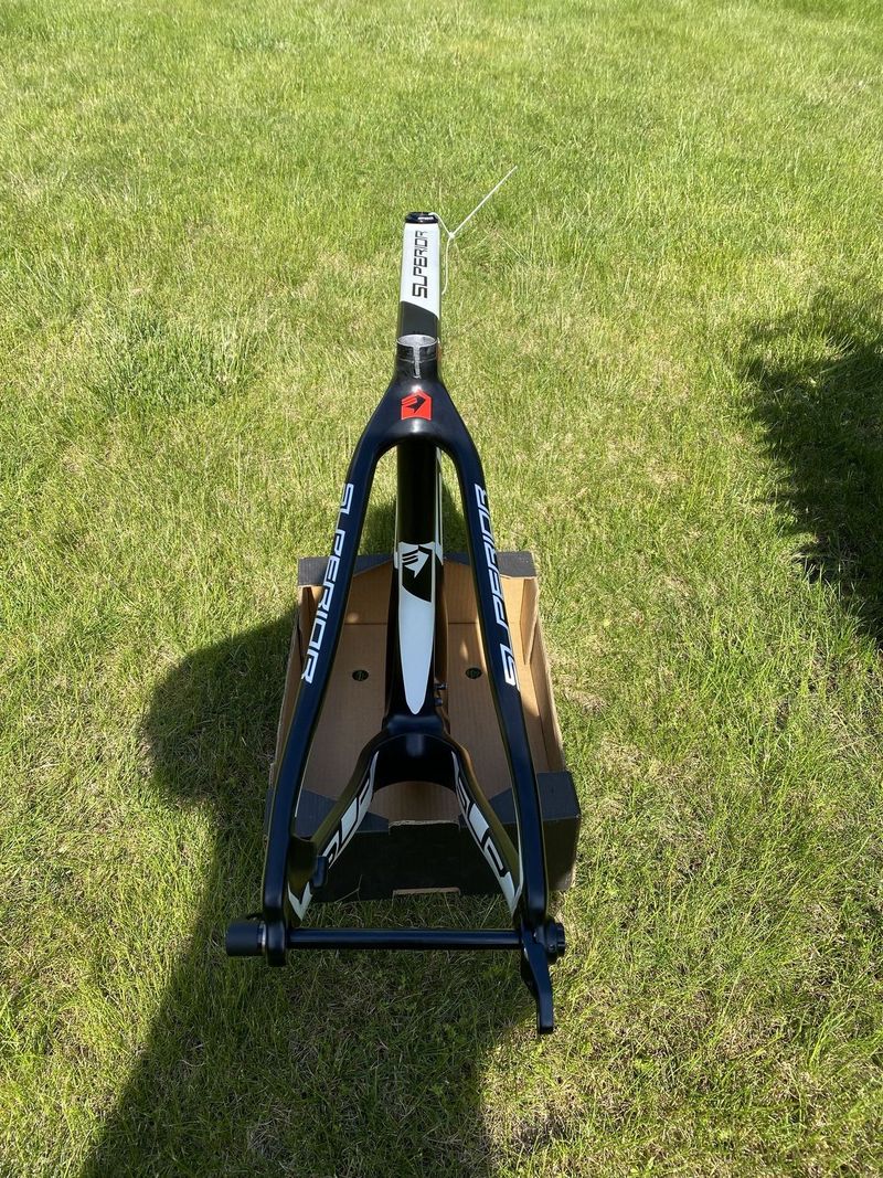 Karbonový rám Superior Team 29 Issue (2016) – velikost M