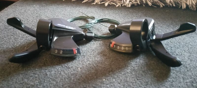 Shimano altus 3x9