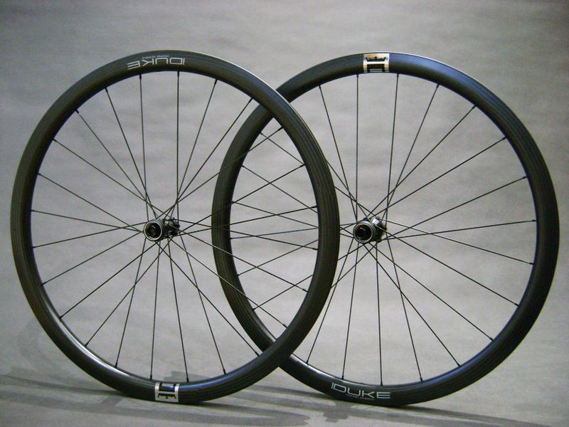 DUKE Baccara 35 carbon 3K (1390g)