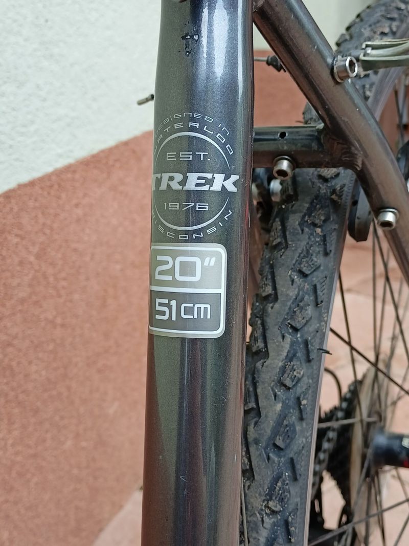 Plně funkční krosové kolo Trek 7200