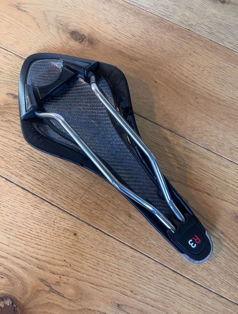 Fizik Arione R3, Kium