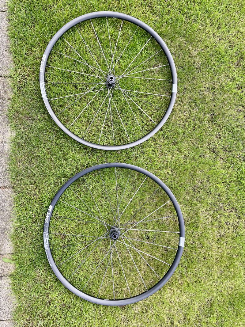 DT swiss 1850 - par kolies na predaj v perfektnom stave