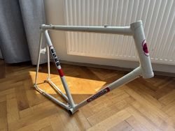 Nejetý rám Eska Bohemia 59 cm
