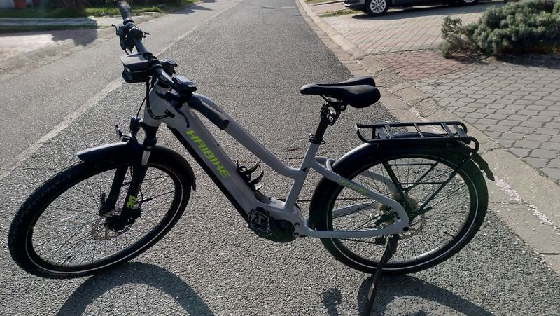 Trekové elektrokolo velikost S se sníženým nástupem