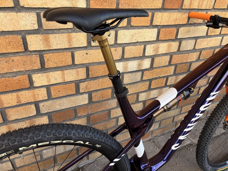 CANYON LUX CFR, vel. L - 495 mm - zakázková stavba - SHIMANO XTR 1 x 12 / FOX / DT SWISS - NOVÉ