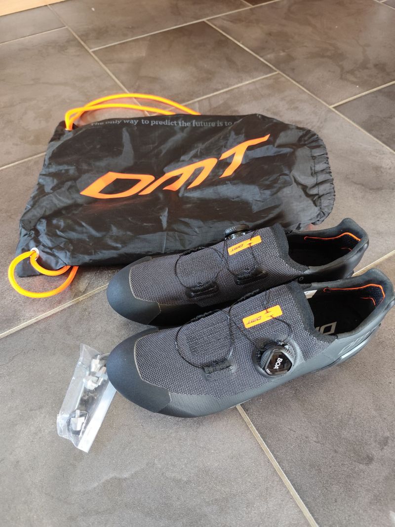DMT KM30 vel. 43.5 černá MTB tretry - NOVÉ