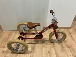 Trybike tříkolka-odrážedlo pro nejmenší červené
